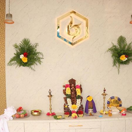 Uj Pallazzio - Business Class Luxury Hotel Tiruvannamalai Bagian luar foto