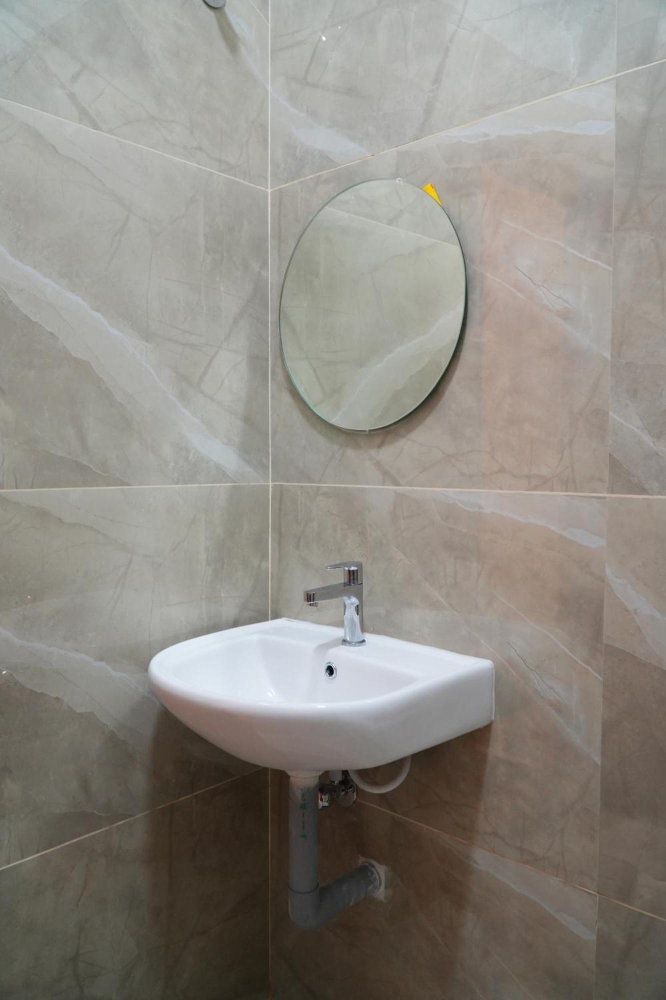 Uj Pallazzio - Business Class Luxury Hotel Tiruvannamalai Bagian luar foto