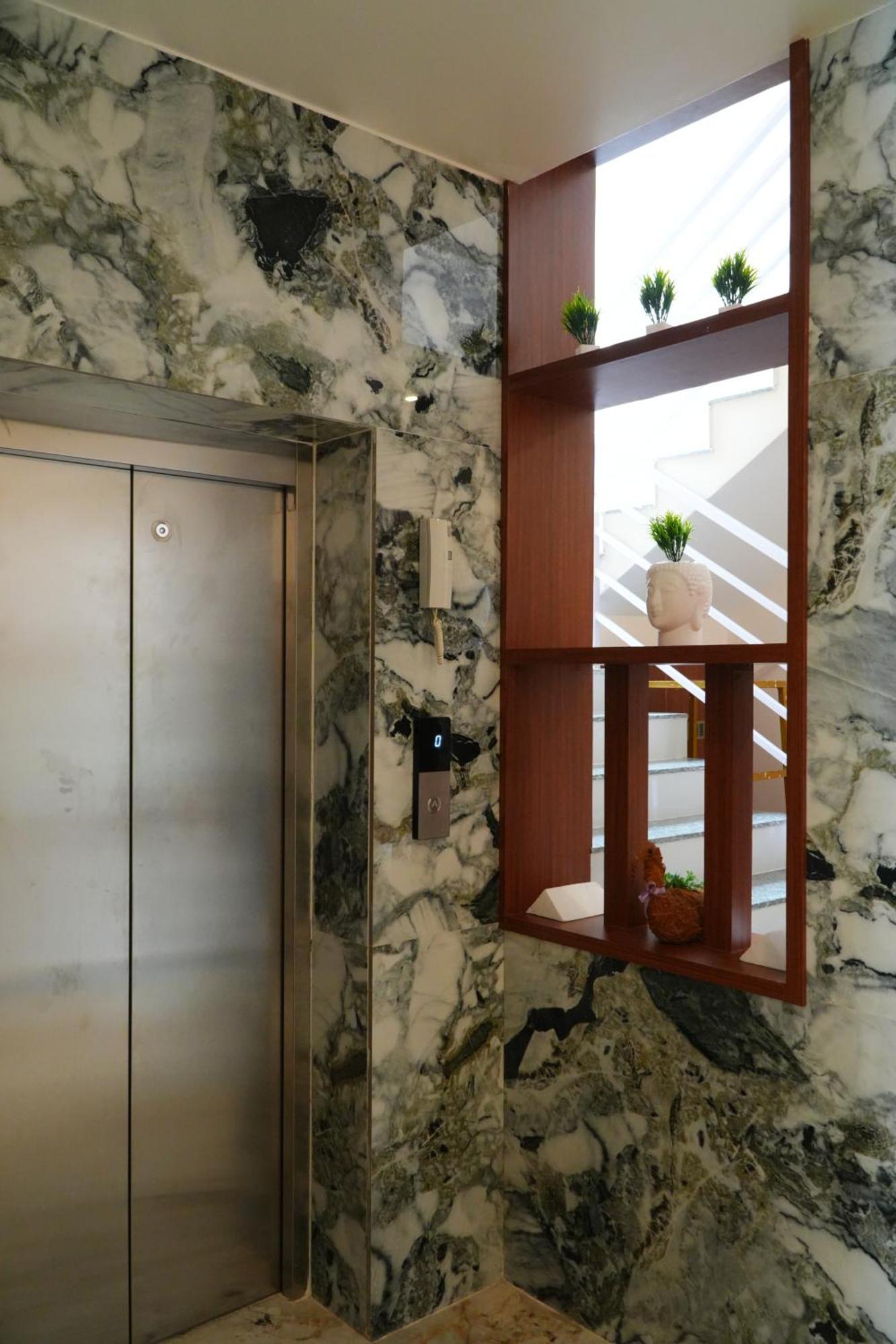Uj Pallazzio - Business Class Luxury Hotel Tiruvannamalai Bagian luar foto